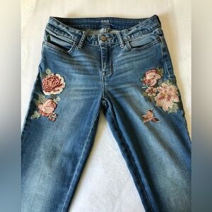 A.N.A By JC Penny Blue Jeggings embroidered Flowers 🌺 and Hummingbird Size 2